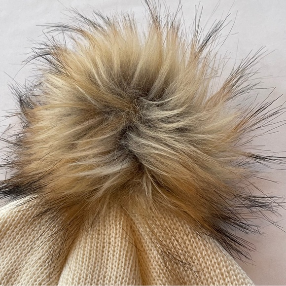 Breck/Screamer Ivory Knit Hat Beanie Cap PomPom Wool Acrylic Blend Warm, Lined - Picture 6 of 14